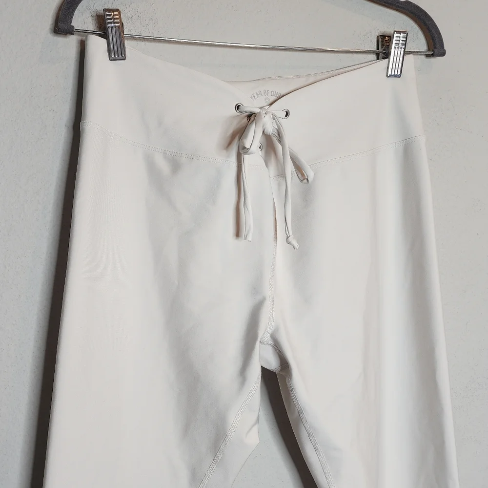 Year Of Ours Bone White Leggings Lace Up Front Ties Size XL Off White Revolve - Picture 8 of 15